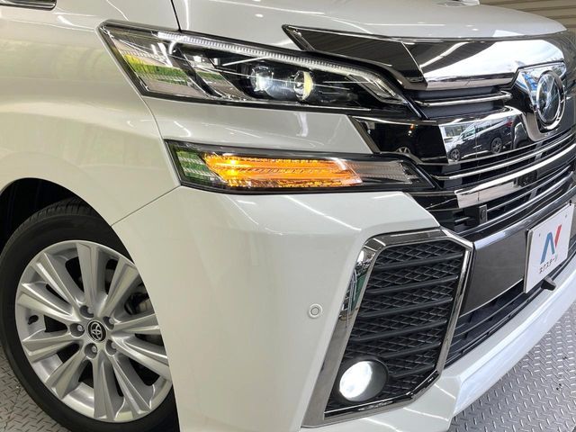 TOYOTA VELLFIRE 2015