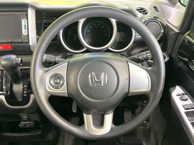 HONDA N BOX CUSTOM 2015