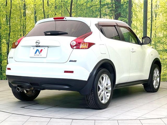 NISSAN JUKE 2011
