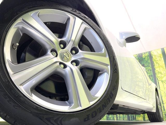 TOYOTA LEXUS RC300h 2016