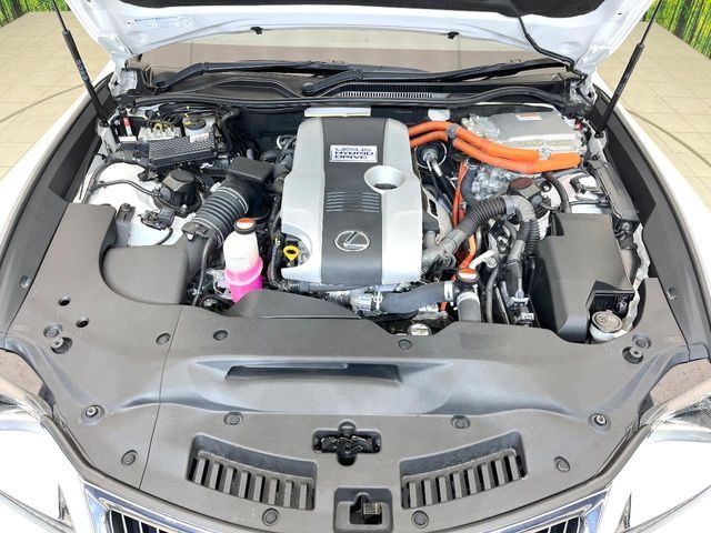 TOYOTA LEXUS RC300h 2016