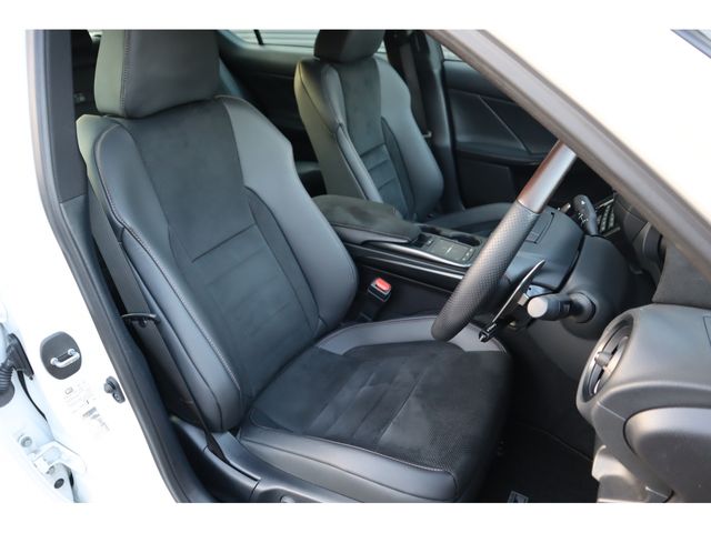 TOYOTA LEXUS IS500 2023