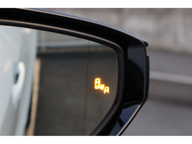 TOYOTA LEXUS IS500 2023