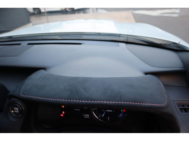 TOYOTA LEXUS IS500 2023