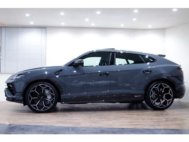 LAMBORGHINI LAMBORGHINI URUS 2024