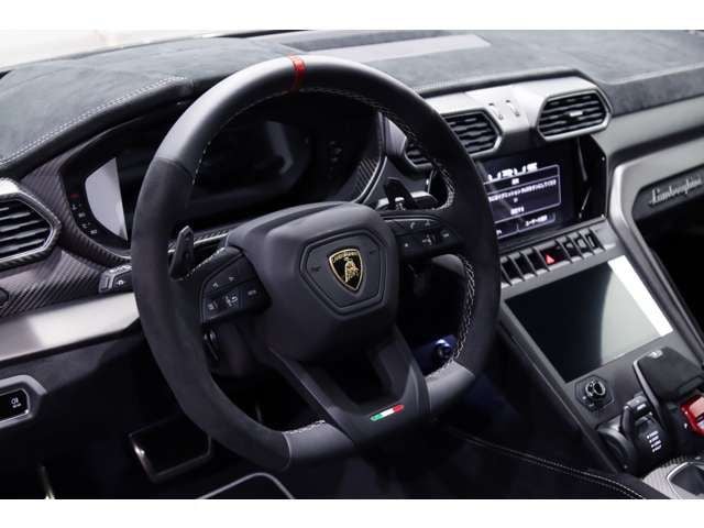 LAMBORGHINI LAMBORGHINI URUS 2024