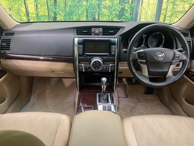 TOYOTA MARK X 2010