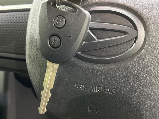 DAIHATSU HIJET CARGO 4WD 2024