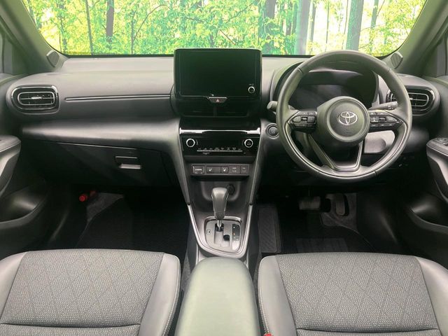 TOYOTA YARIS CROSS 2025