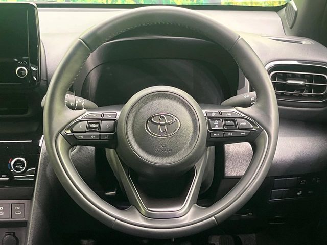 TOYOTA YARIS CROSS 2025