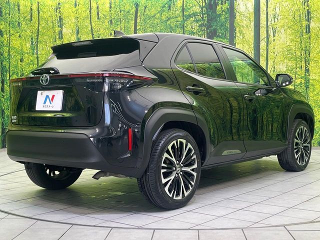 TOYOTA YARIS CROSS 2025