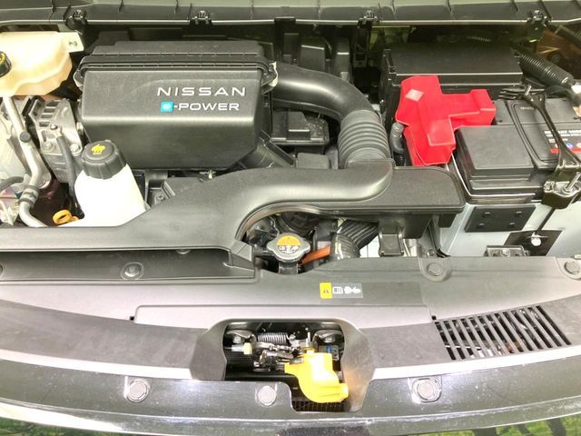 NISSAN SERENA  WG 2024