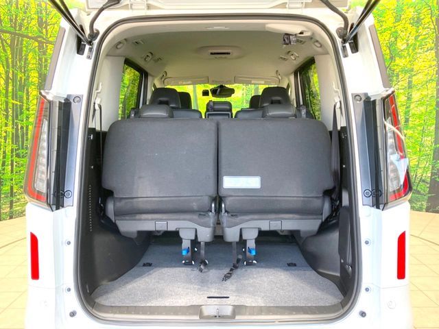 NISSAN SERENA  WG 2025