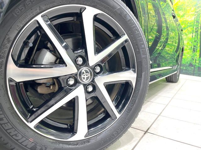 TOYOTA COROLLA FIELDER HYBRID 2017