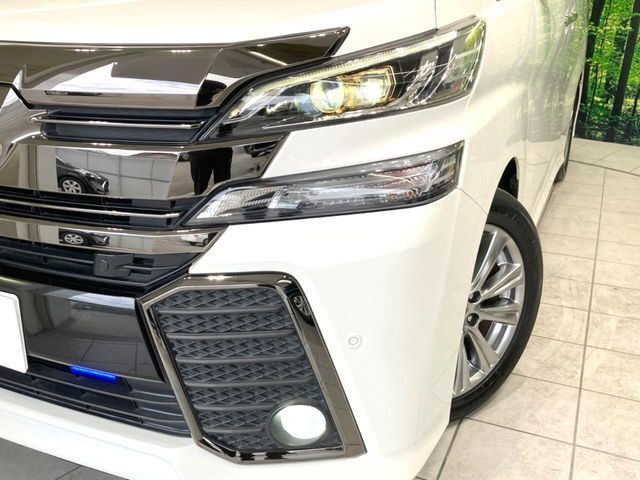 TOYOTA VELLFIRE 2017