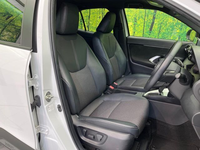 TOYOTA YARIS CROSS HYBRID 2023