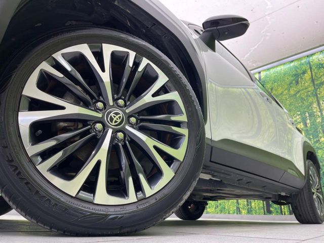 TOYOTA YARIS CROSS HYBRID 2023