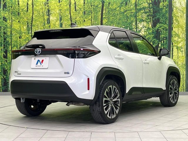 TOYOTA YARIS CROSS HYBRID 2023