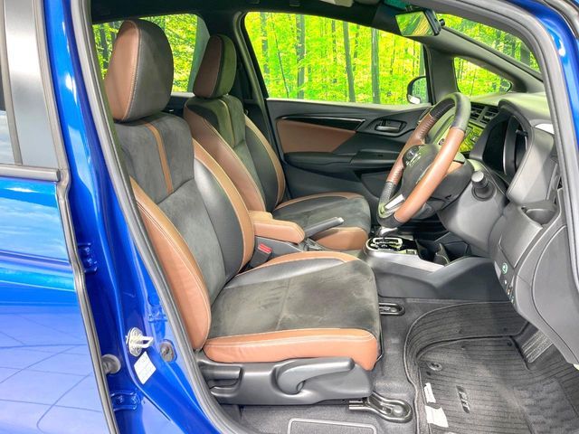 HONDA FIT HYBRID 2017