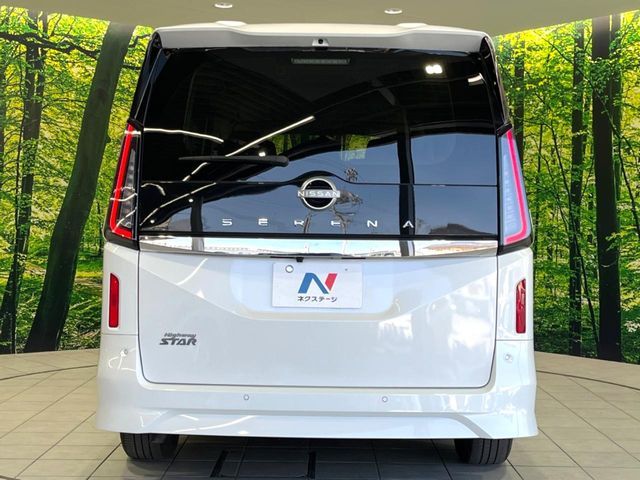 NISSAN SERENA  WG 2023