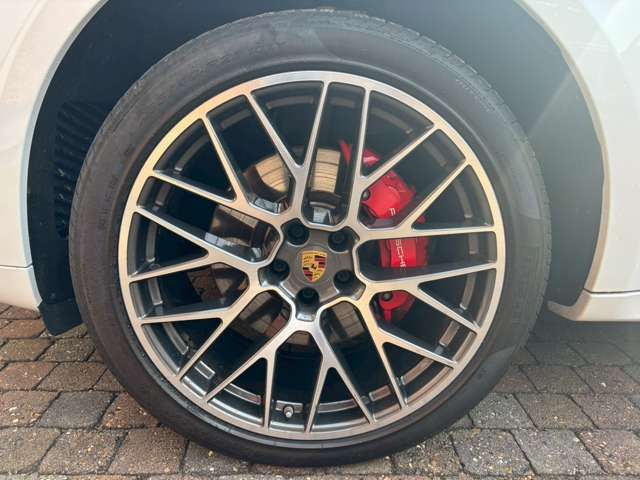 PORSCHE PORSCHE Macan 2021