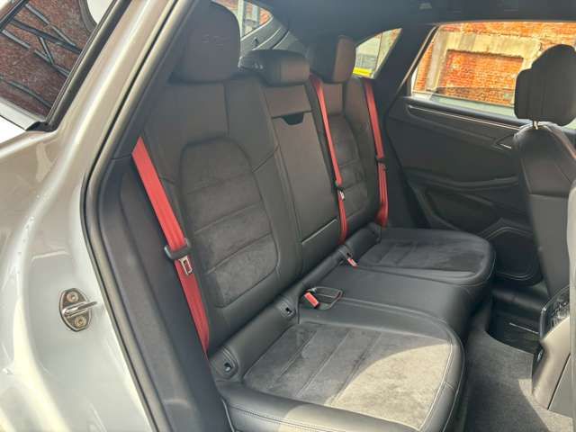 PORSCHE PORSCHE Macan 2021