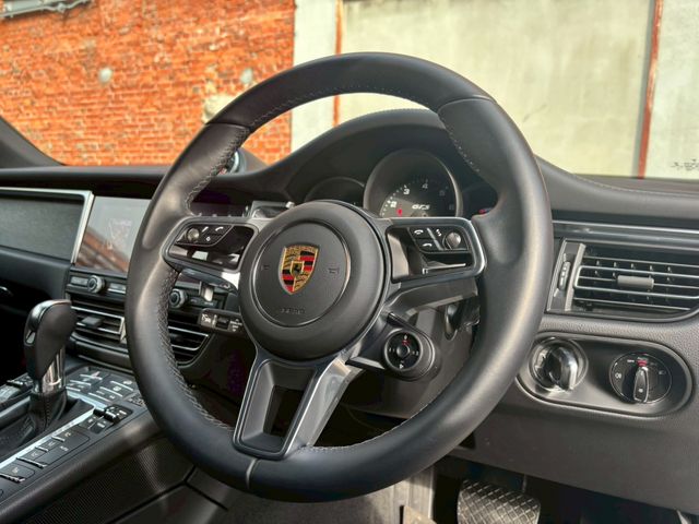 PORSCHE PORSCHE Macan 2021