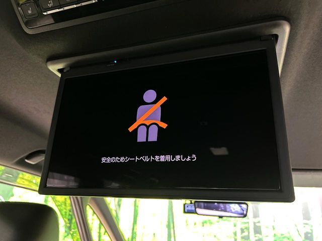 TOYOTA VOXY HYBRID 2023