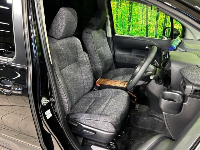 TOYOTA SIENTA HYBRID 2023