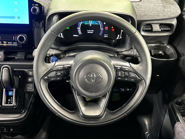 TOYOTA SIENTA HYBRID 2023