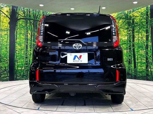 TOYOTA SIENTA HYBRID 2023