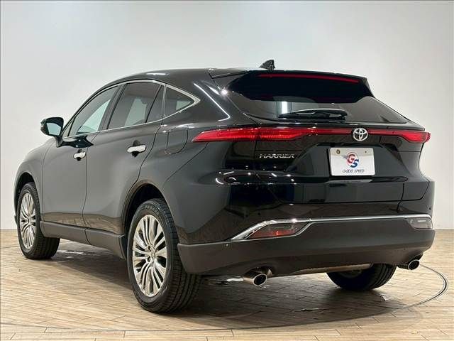 TOYOTA HARRIER 2WD 2023