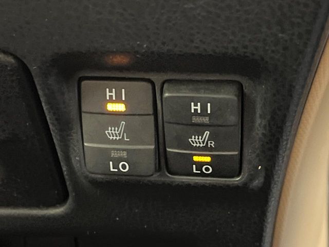 TOYOTA NOAH HYBRID 2014