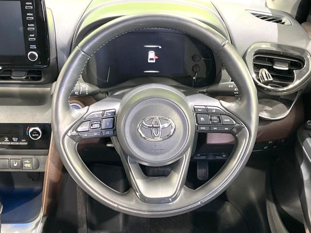 TOYOTA YARIS CROSS HYBRID 2021