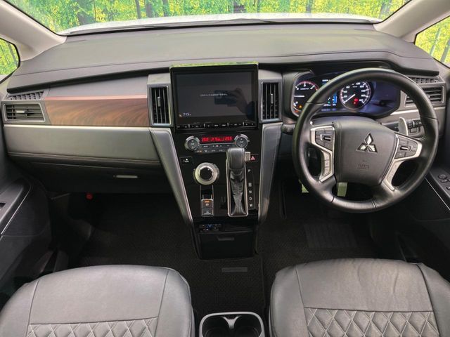 MITSUBISHI DELICA D:5 4WD 2023