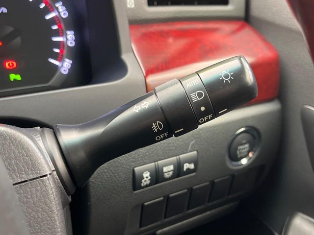 TOYOTA VELLFIRE 2009