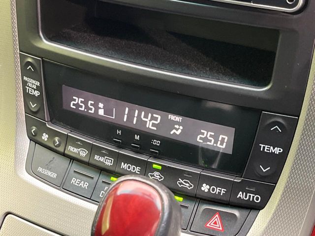 TOYOTA VELLFIRE 2009