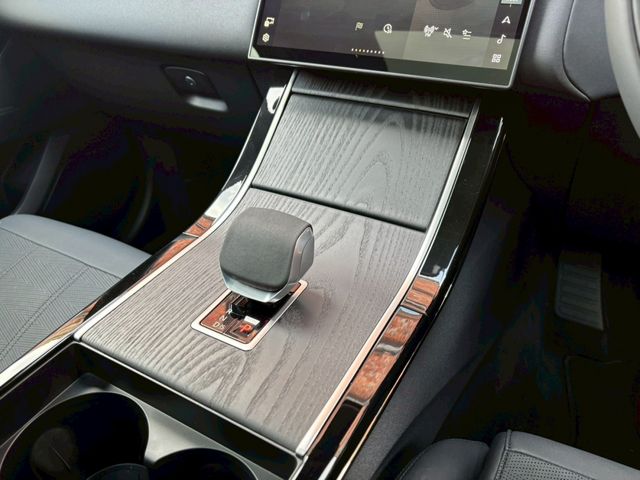 ROVER ROVER RANGE ROVER VELAR 2024