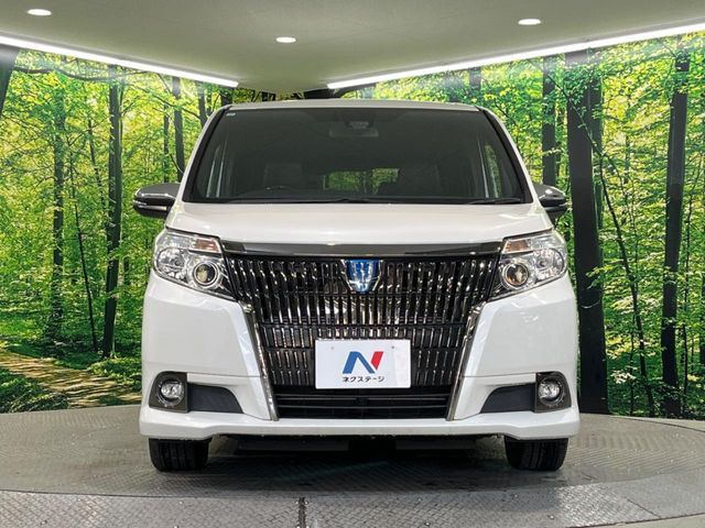 TOYOTA ESQUIRE HYBRID 2017