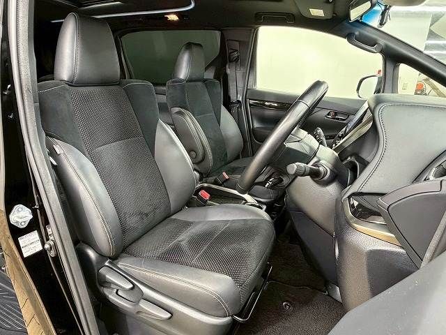 TOYOTA VELLFIRE 2021