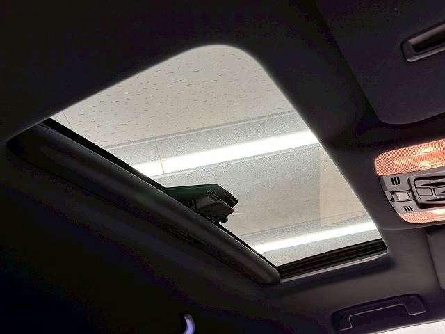 TOYOTA VELLFIRE 2021