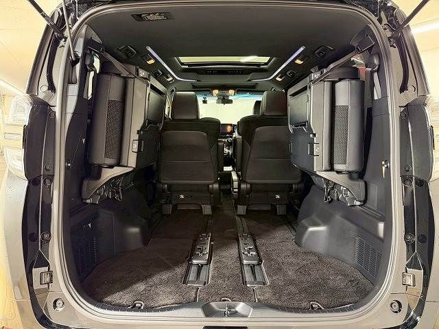 TOYOTA VELLFIRE 2021