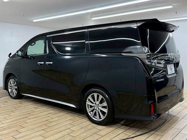 TOYOTA VELLFIRE 2021