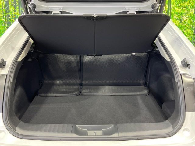 TOYOTA PRIUS 4WD 2023