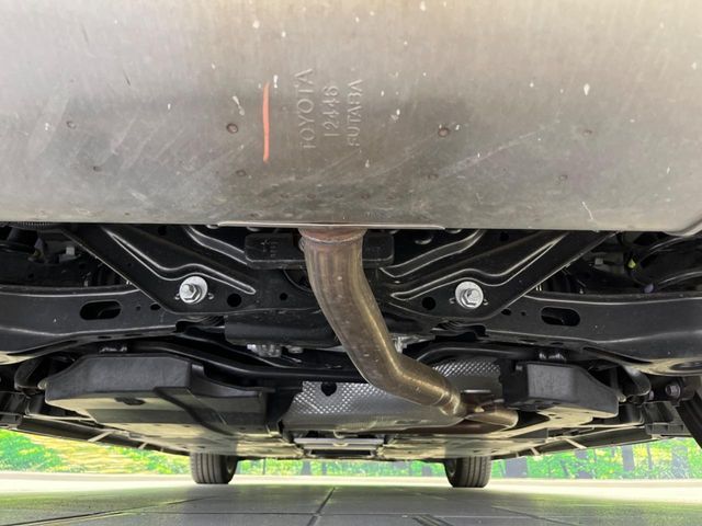 TOYOTA PRIUS 4WD 2023
