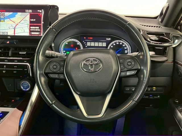 TOYOTA HARRIER HYBRID 2020