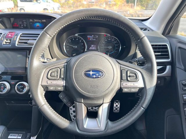 SUBARU FORESTER 2017