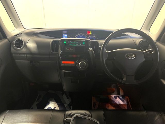 DAIHATSU TANTO CUSTOM 2011