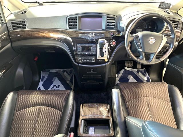 NISSAN ELGRAND 2013