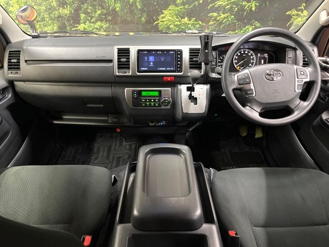 TOYOTA HIACE van 2WD 2025